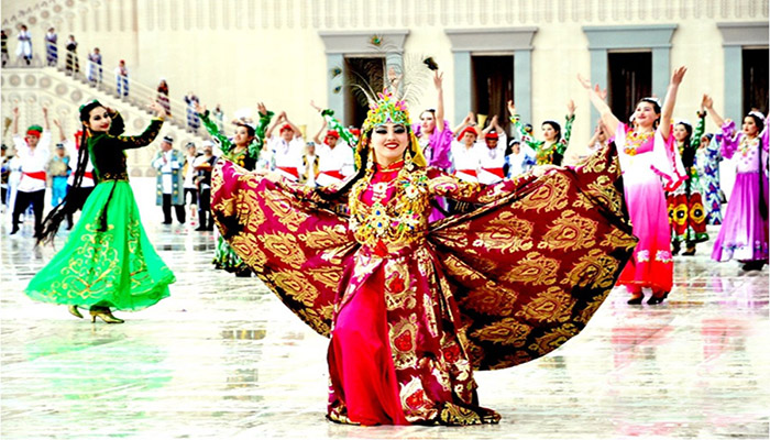 آشنایی با فرهنگ مردم آذربایجان